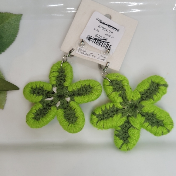 Free People Dahlia Crochet Huggie Hoop Earring - Picture 5 of 5